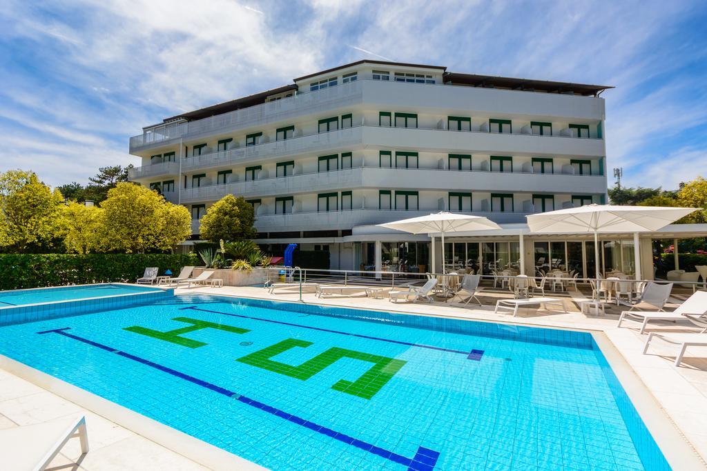 Hotel Smeraldo Lignano Sabbiadoro Exterior foto